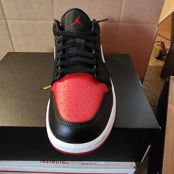 Shoes - Picture 4 of 4